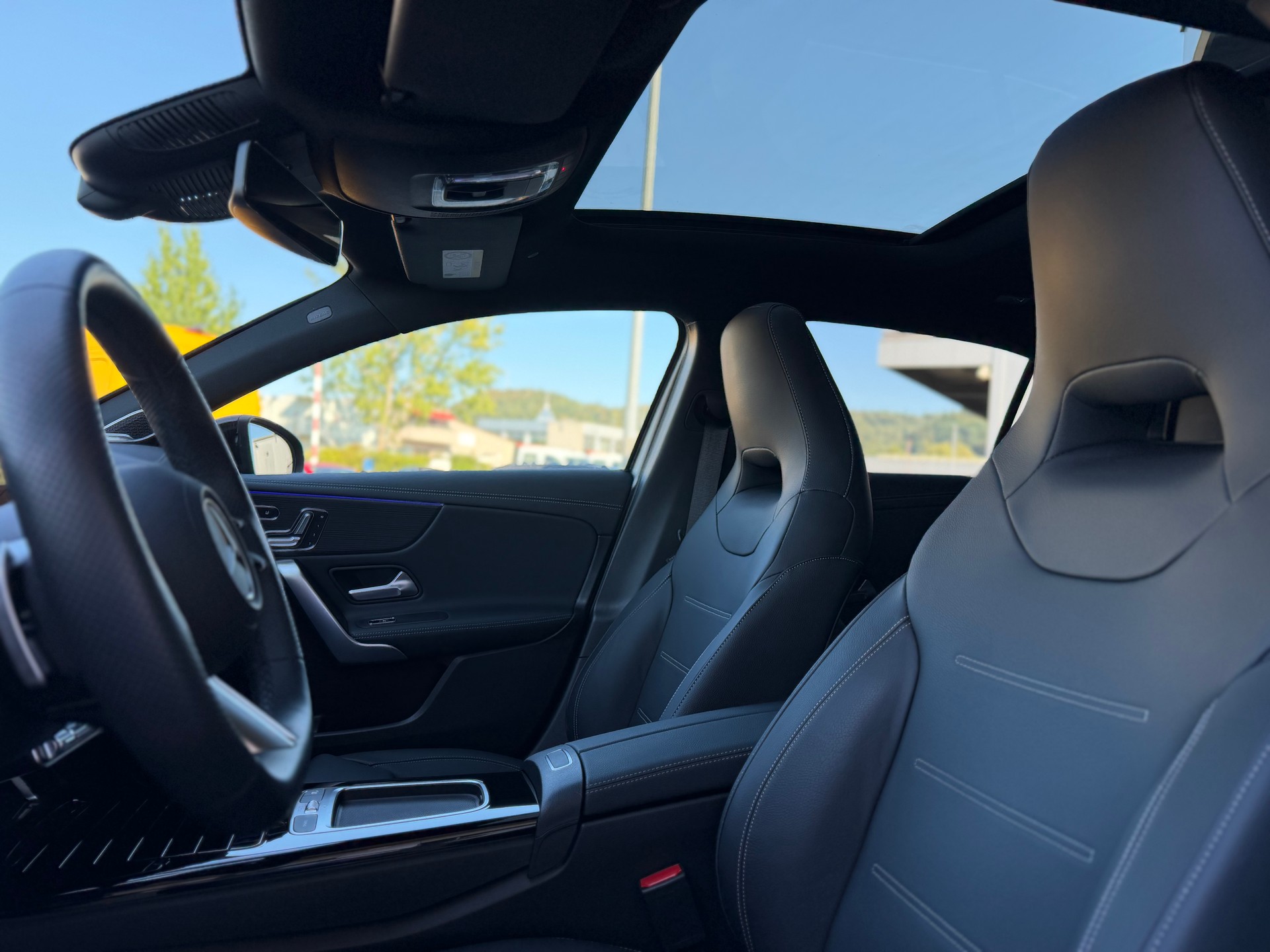 MERCEDES-BENZ A 250 AMG Line 4Matic 8G-DCT - 5