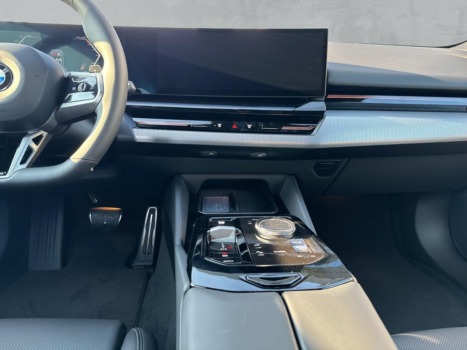 BMW 520d M Sport xDrive Touring G61 (CH) AHK 📍 - 17