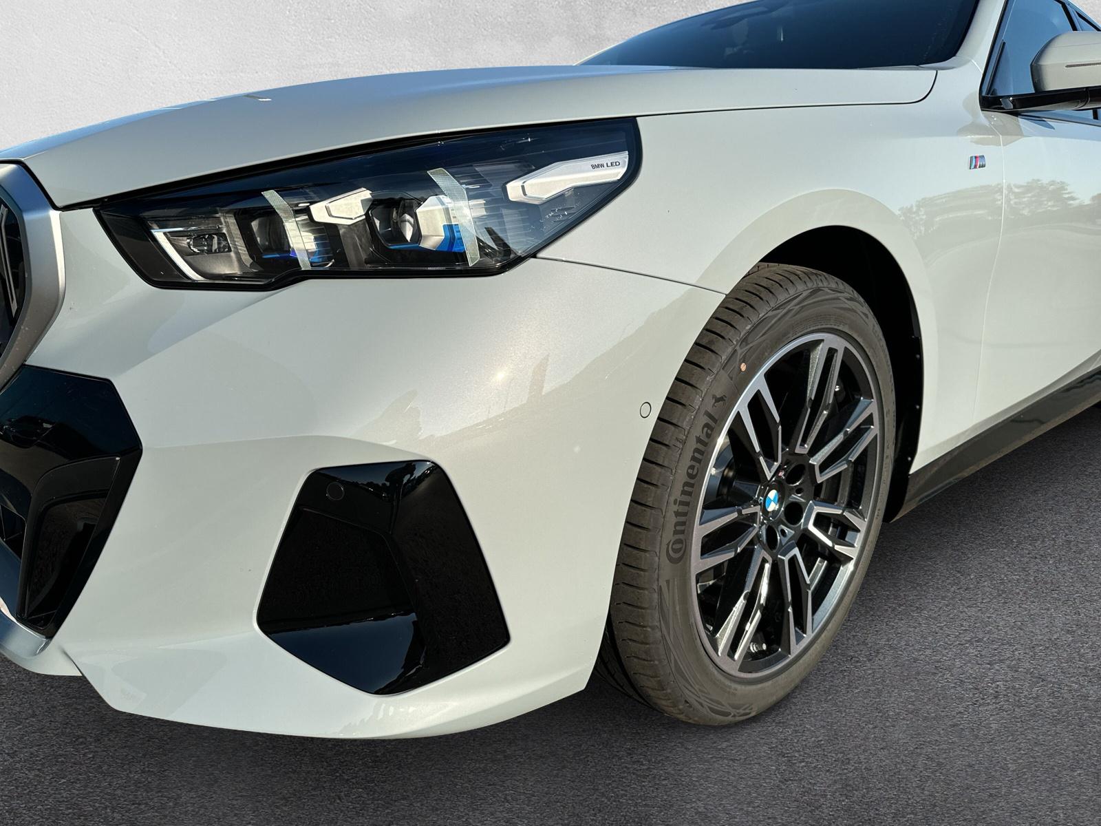 BMW 520d M Sport xDrive Touring G61 (CH) AHK 📍 - 22