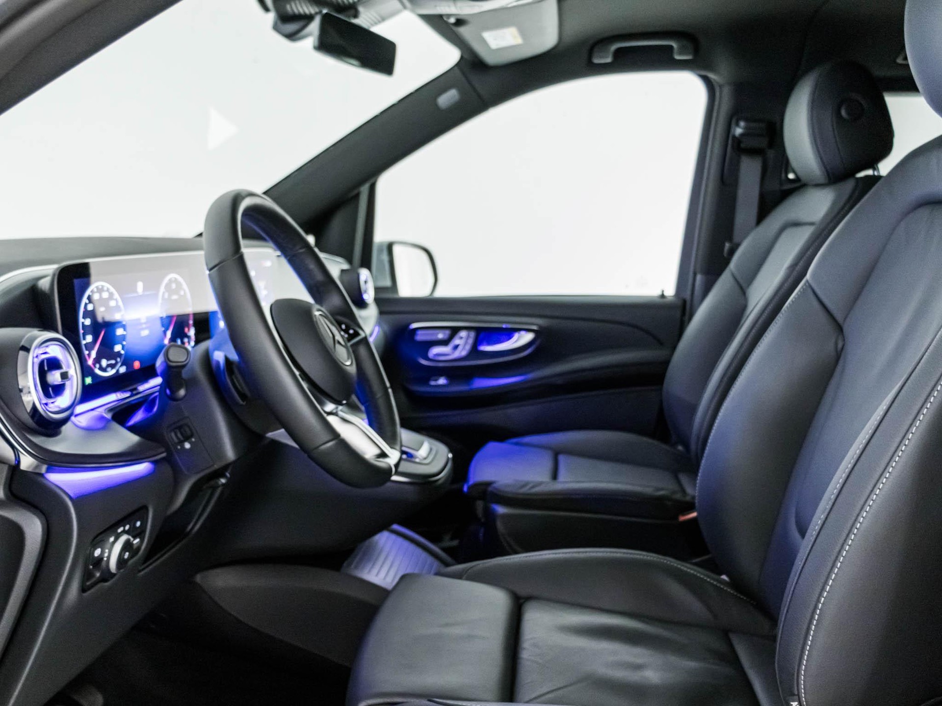 MERCEDES-BENZ V 300 d 4MATIC AVANTGARDE L - 7