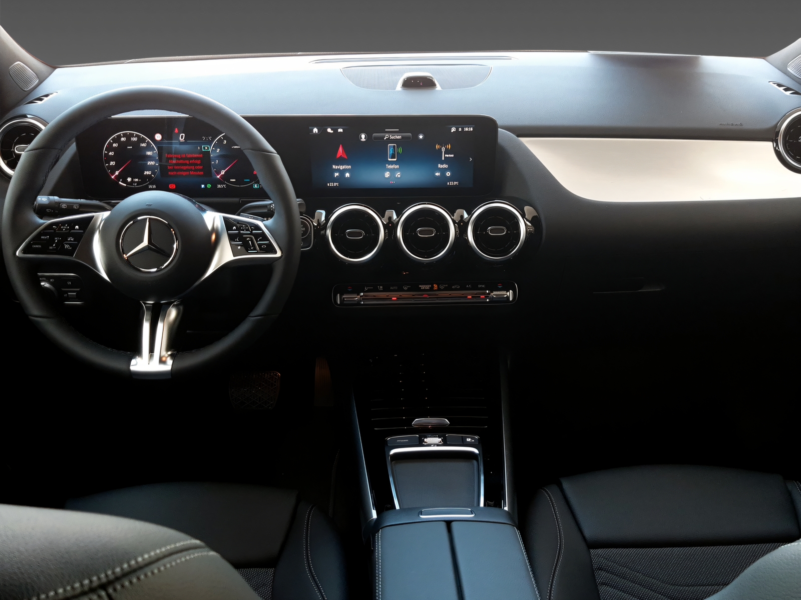 MERCEDES-BENZ GLA 200 Night - 9