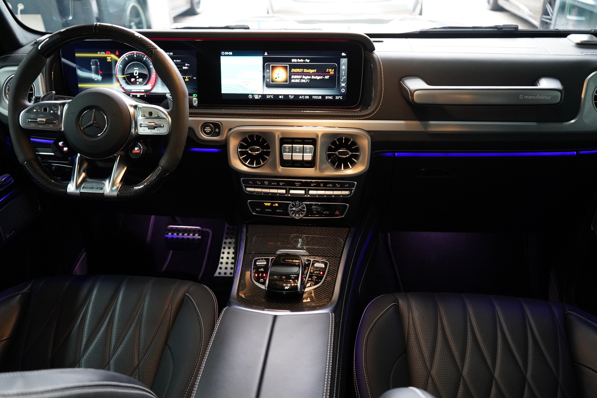 MERCEDES-BENZ G 63 AMG Speedshift Plus G-Tronic * Classic-grau Uni** - 28