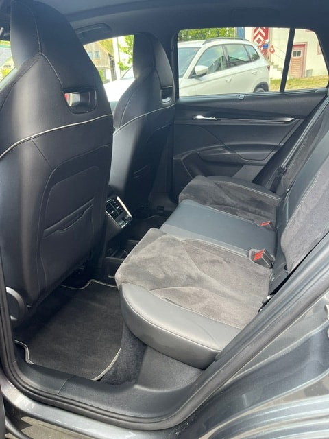 SKODA Enyaq iV 80x SportLine - SoH 95% - 6