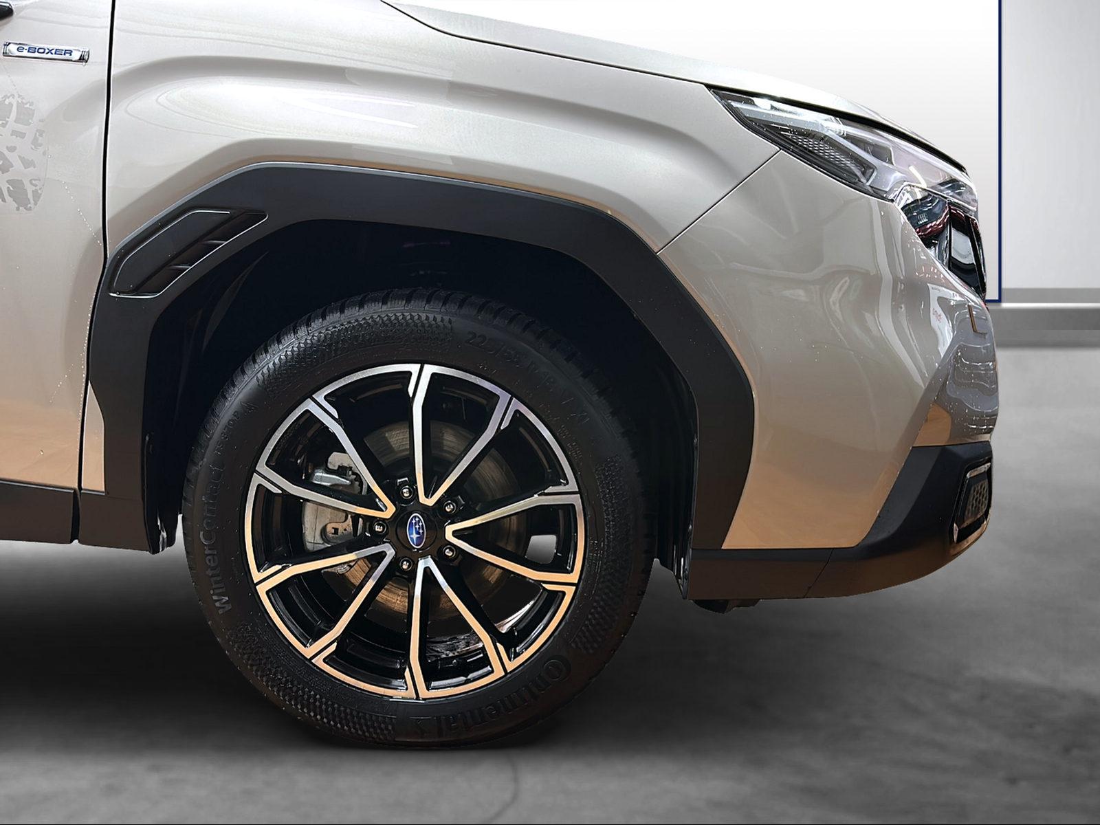 SUBARU Forester Station 2.0i e-Boxer Luxury - 7