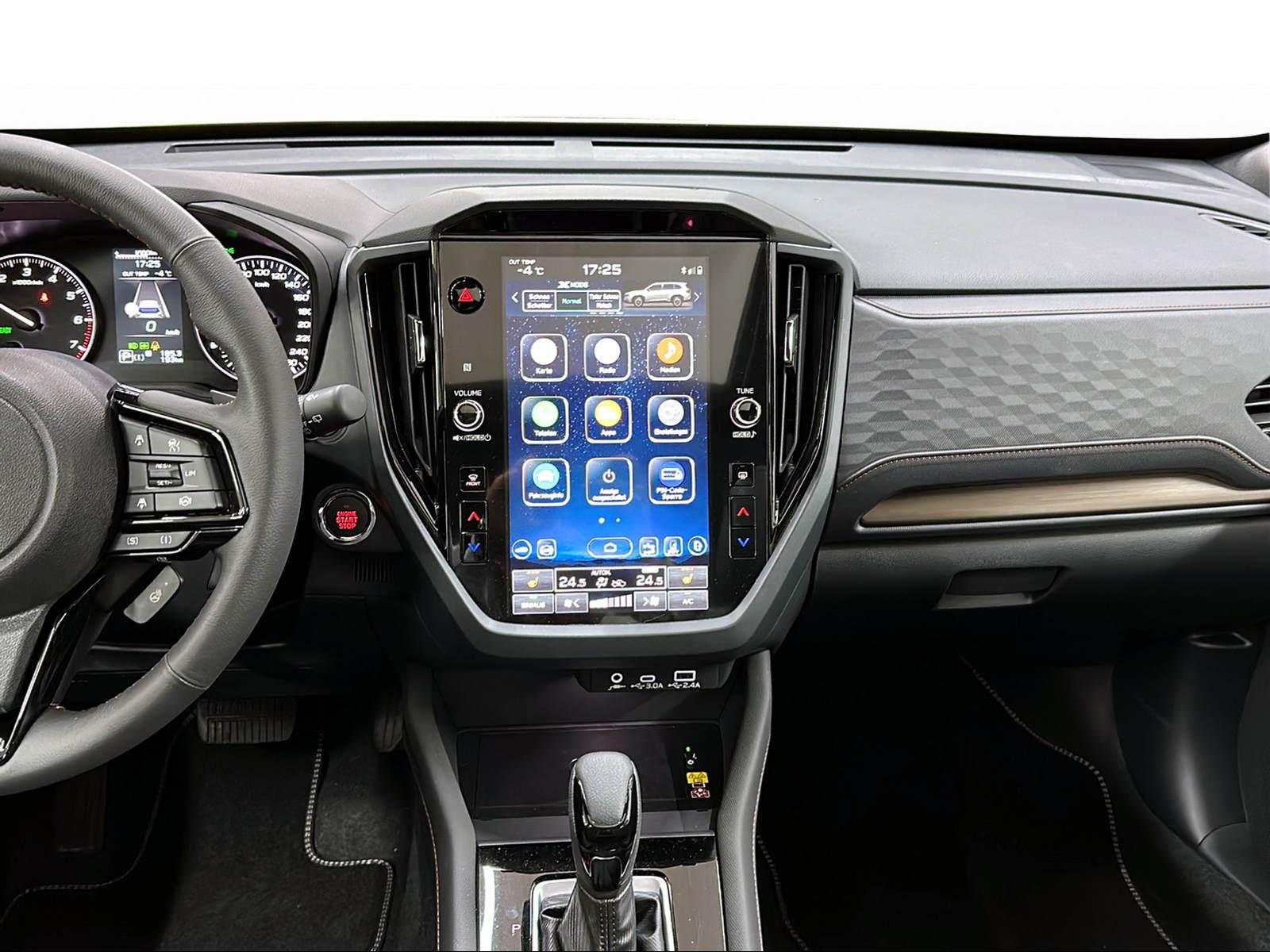 SUBARU Forester Station 2.0i e-Boxer Luxury - 15