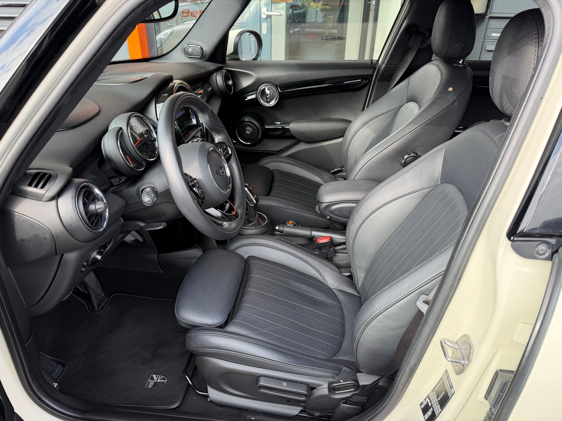 MINI Cooper S Steptronic DKG - 8