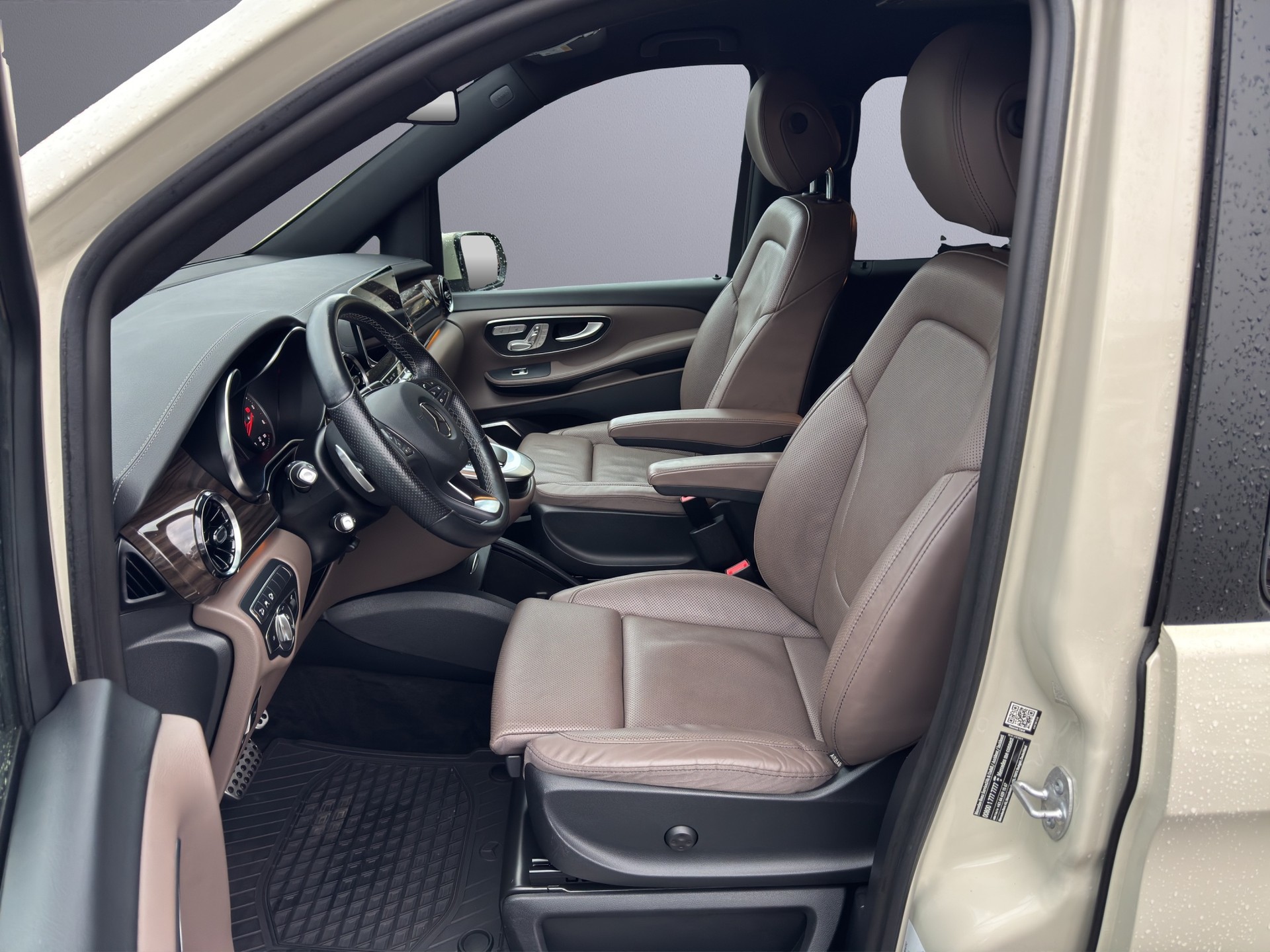 MERCEDES-BENZ V 300 d extralang Avantgarde 4Matic 9G-Tronic - 11