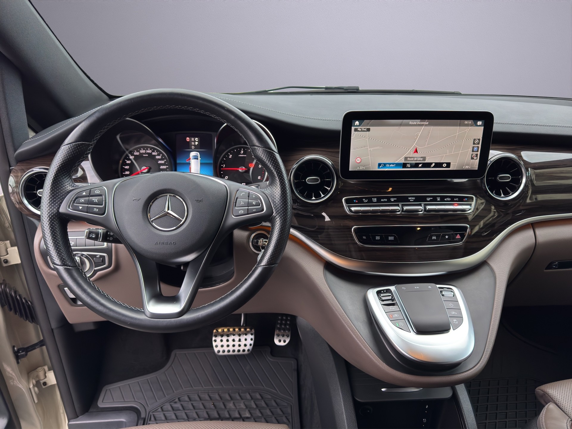 MERCEDES-BENZ V 300 d extralang Avantgarde 4Matic 9G-Tronic - 13