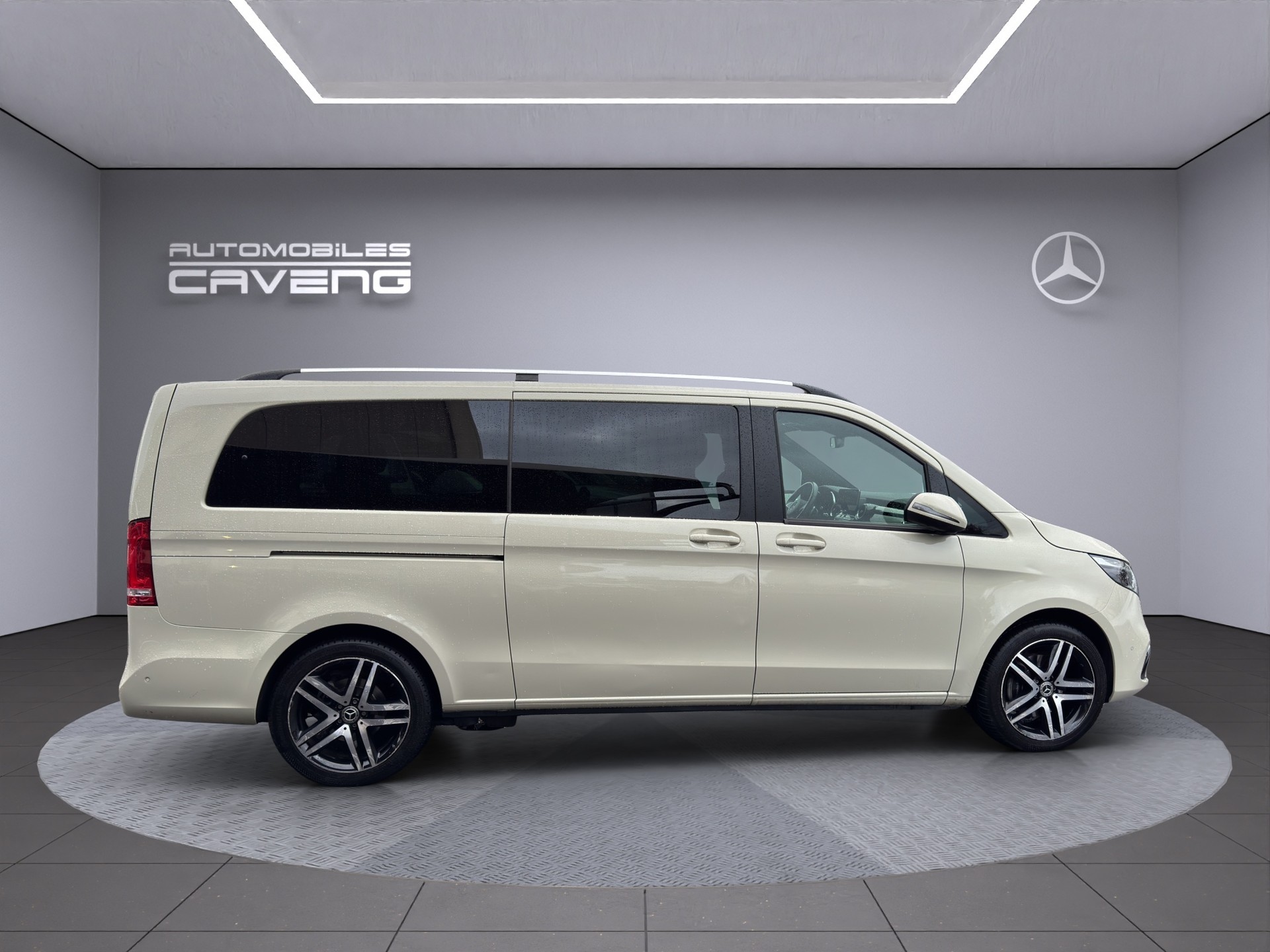 MERCEDES-BENZ V 300 d extralang Avantgarde 4Matic 9G-Tronic - 6