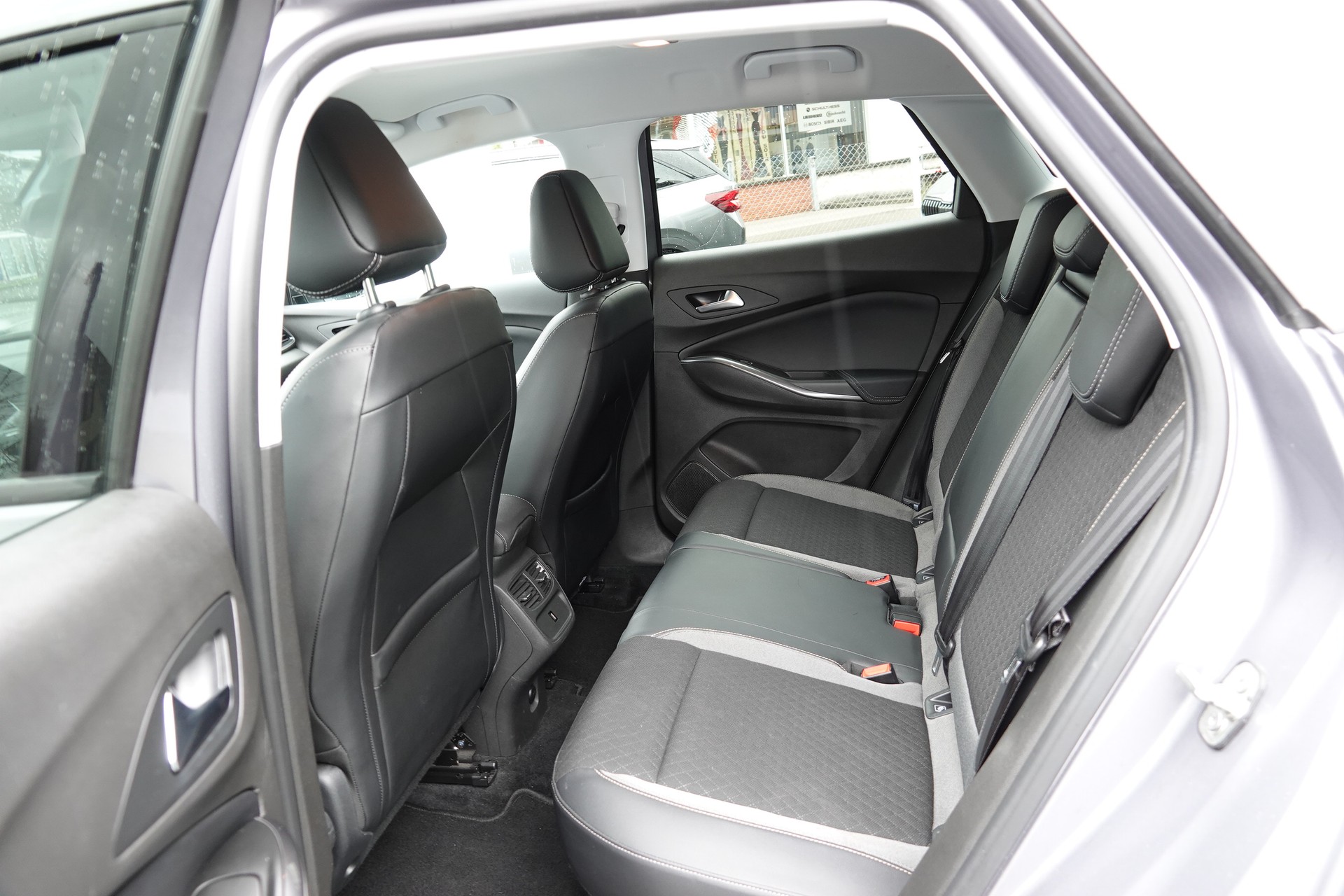 OPEL Grandland X 1.6 TP Excel - 16
