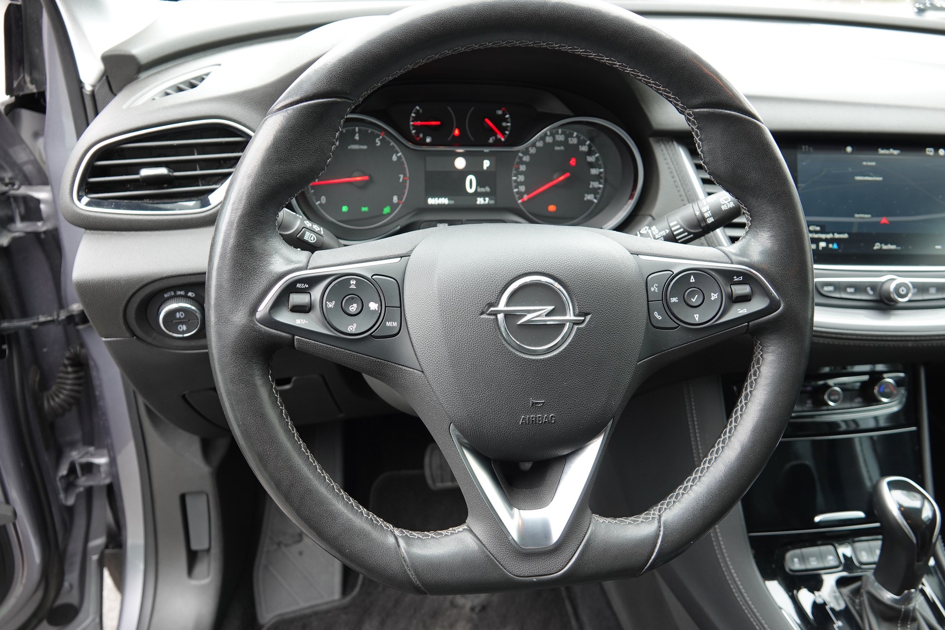 OPEL Grandland X 1.6 TP Excel - 13