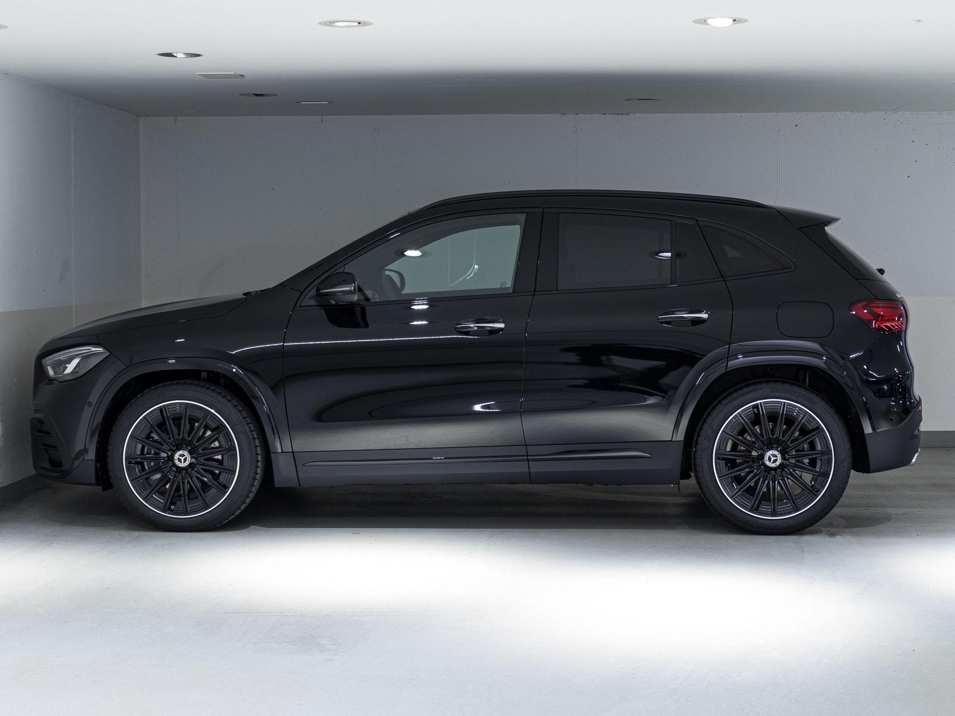 MERCEDES-BENZ GLA 220 d 4MATIC "Swiss Star" - 5