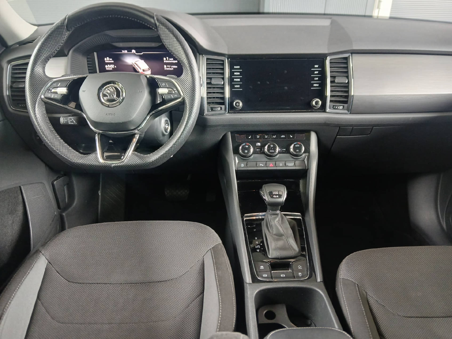SKODA Kodiaq 2.0 TDI Ambition DSG-7