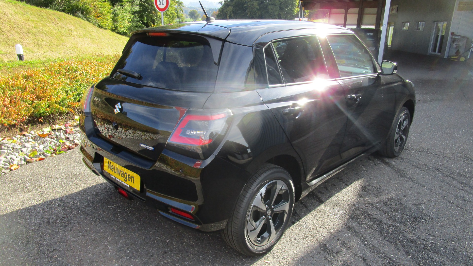 SUZUKI Swift 1.2 Compact Top Hybrid 4x4 - 4