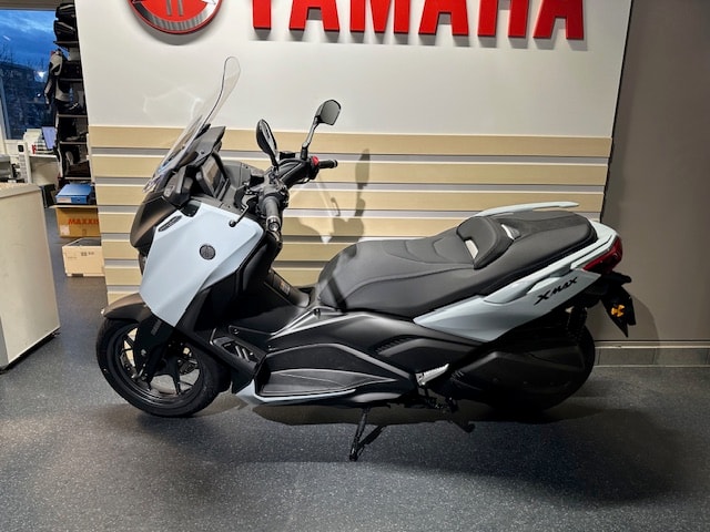 YAMAHA X-Max 300 Tech Max - 4