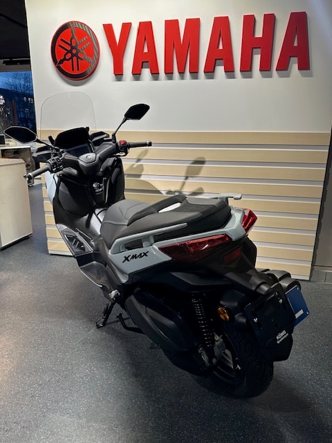 YAMAHA X-Max 300 Tech Max - 3