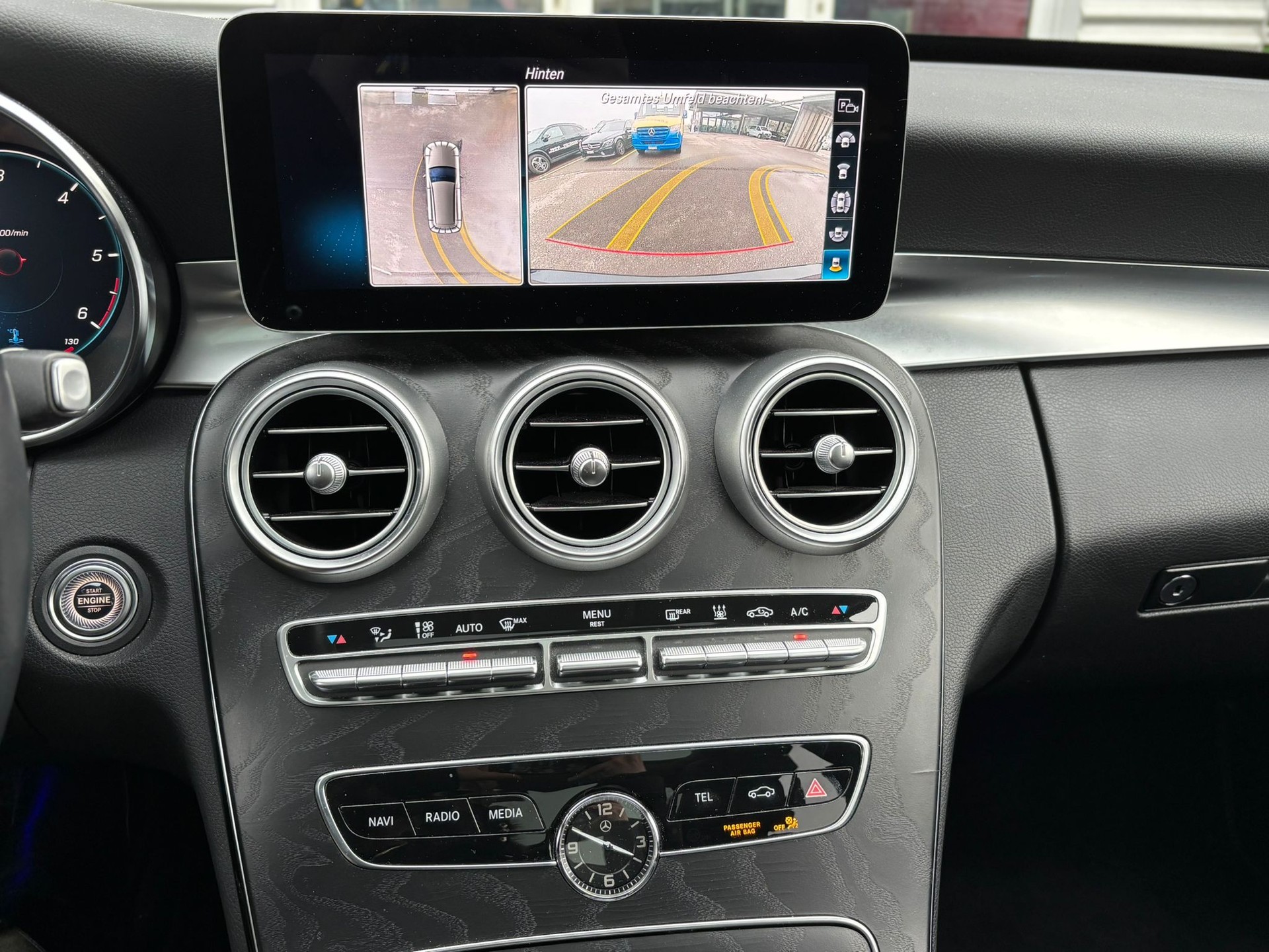 MERCEDES-BENZ C 220d Avantgarde 4Matic Kombi - 9