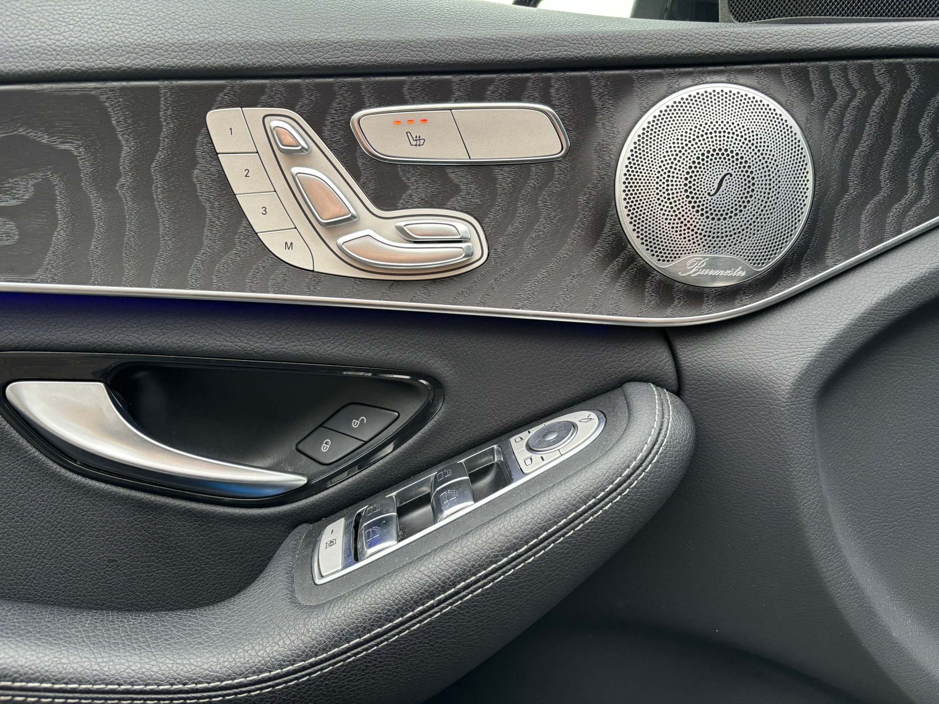 MERCEDES-BENZ C 220d Avantgarde 4Matic Kombi - 10