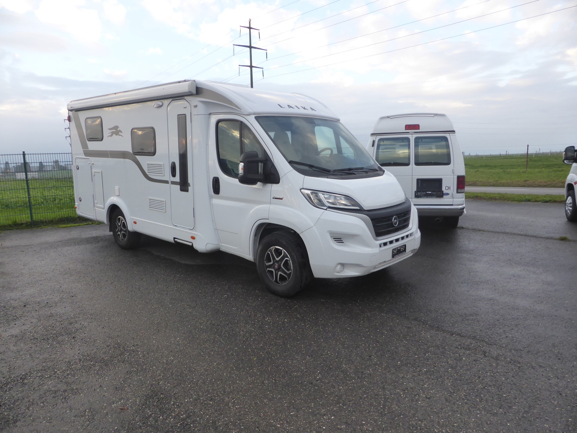 LAIKA Compact V09 Aut. 9
