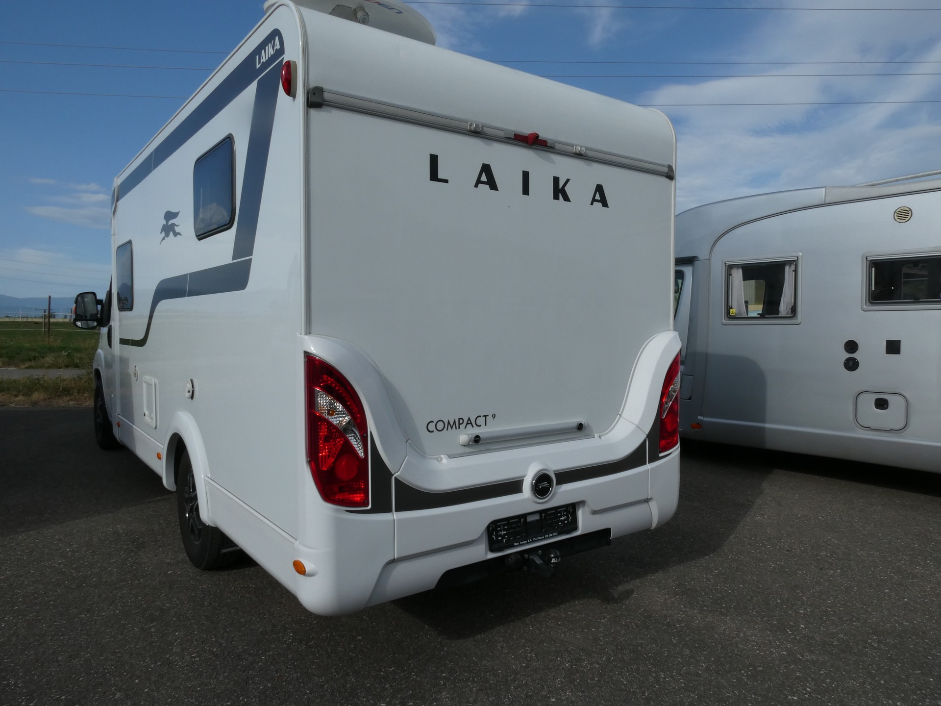 LAIKA Compact V09 Aut. 9 - 15