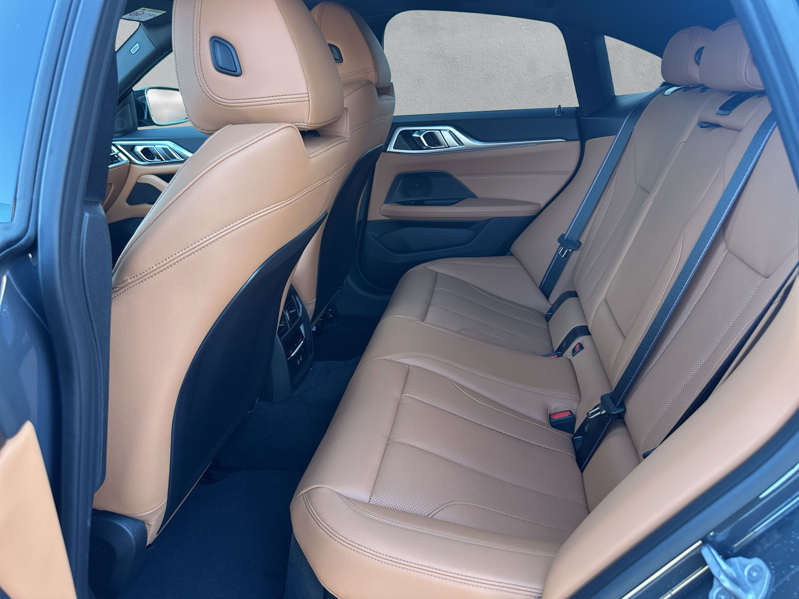 BMW i4 M60 M Sport Pro - 12