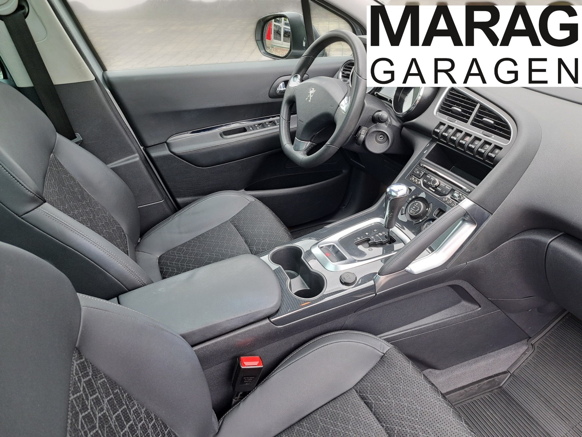 PEUGEOT 3008 1.6 16V T Allure Tiptronic - 4