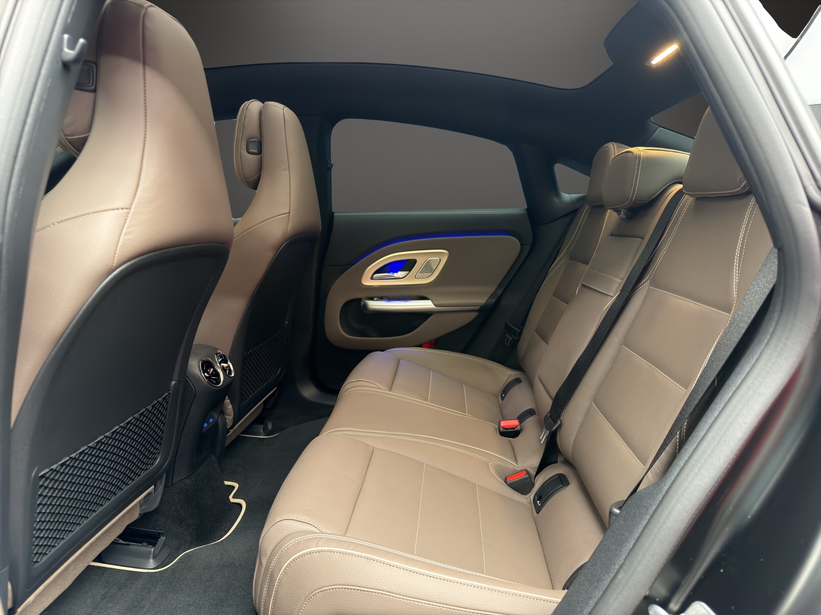 MERCEDES-BENZ CLA 350+ 85 kWh EQ - 10