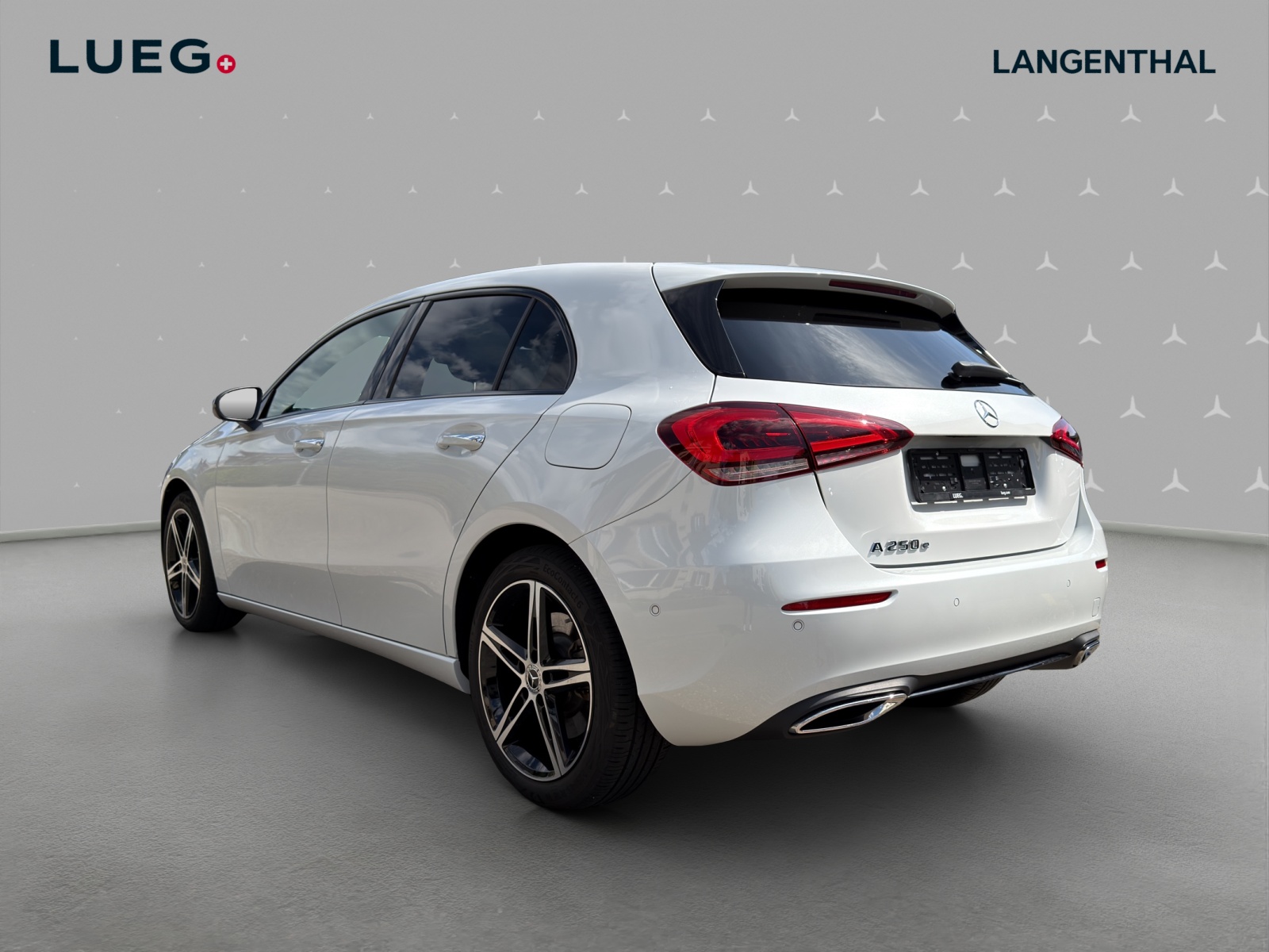 MERCEDES-BENZ A 250e Progressive 8G-DCT - 3