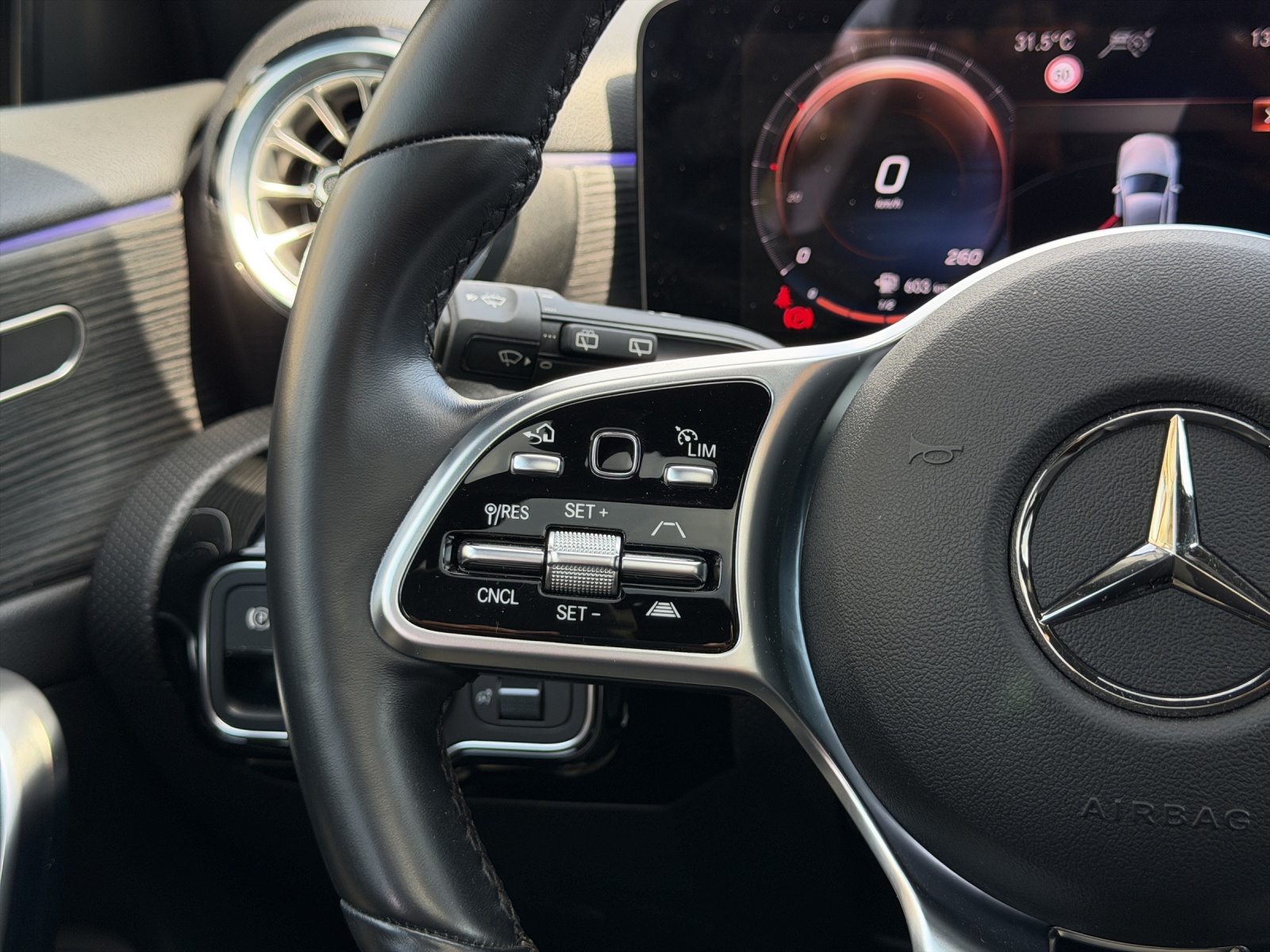 MERCEDES-BENZ A 250e Progressive 8G-DCT - 16