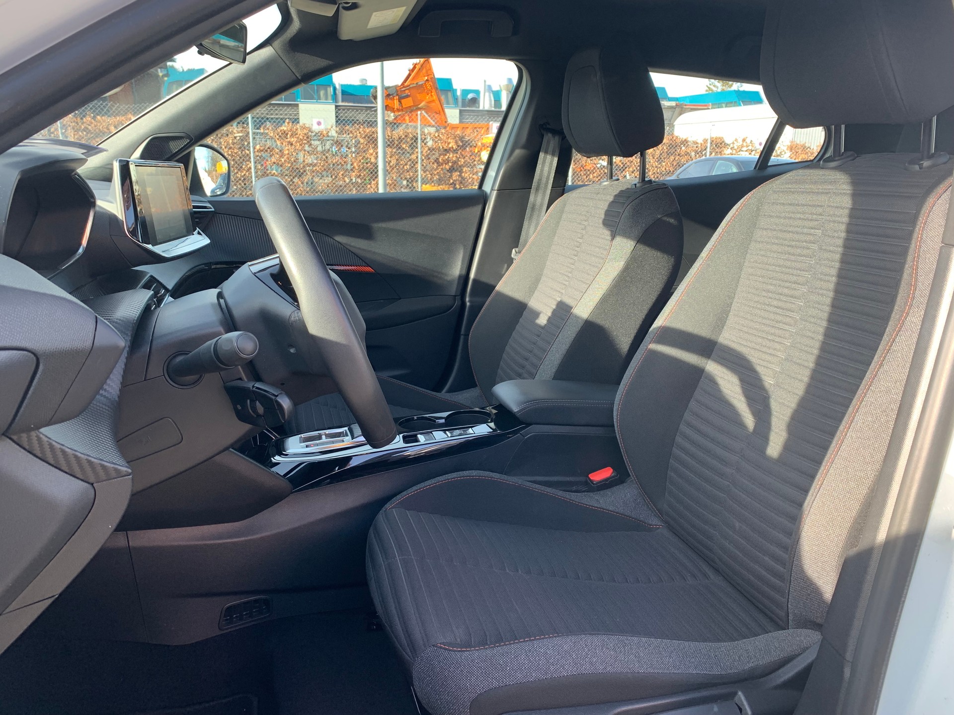 PEUGEOT 2008 e Active Pack - 6