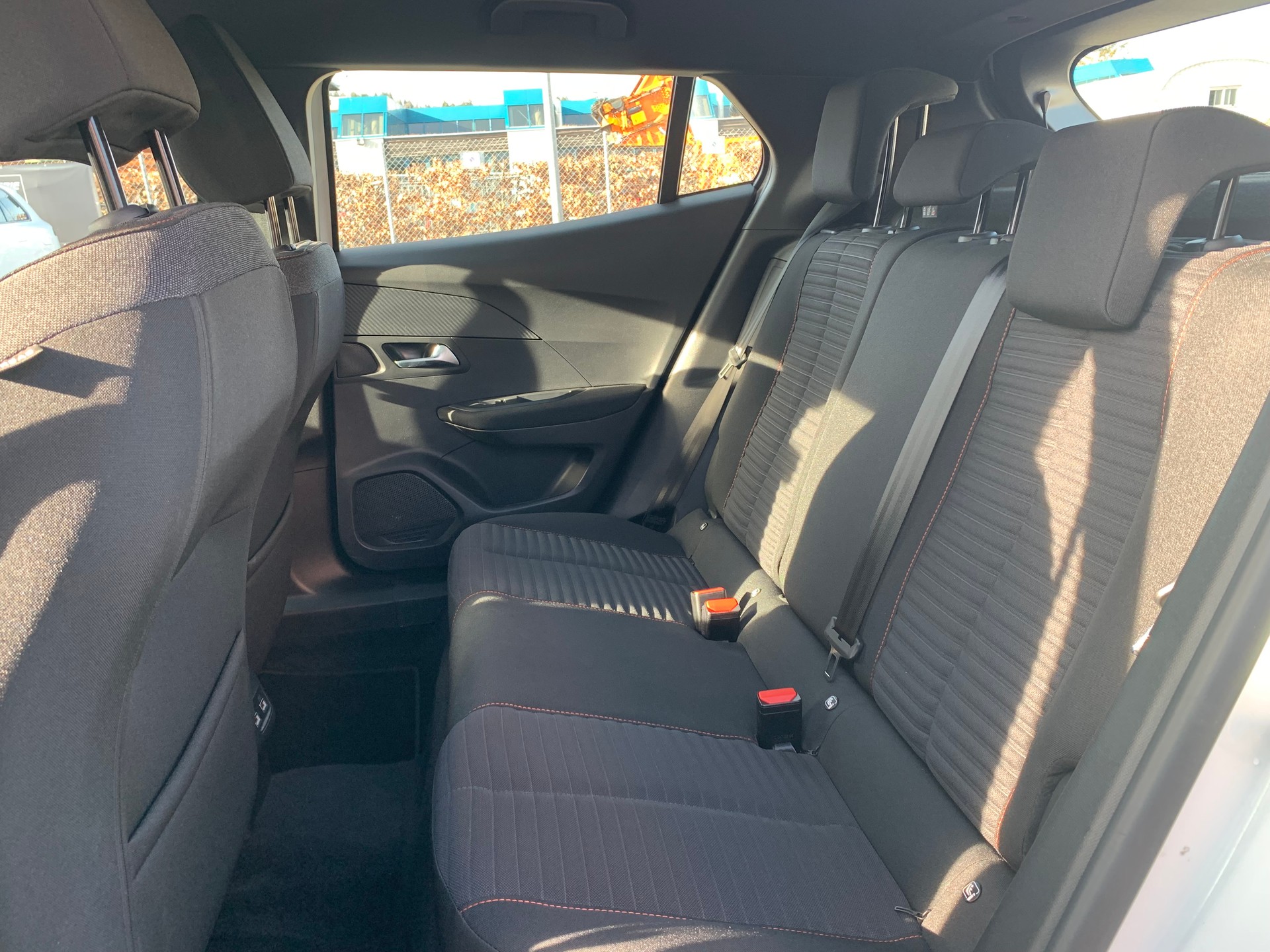 PEUGEOT 2008 e Active Pack - 8