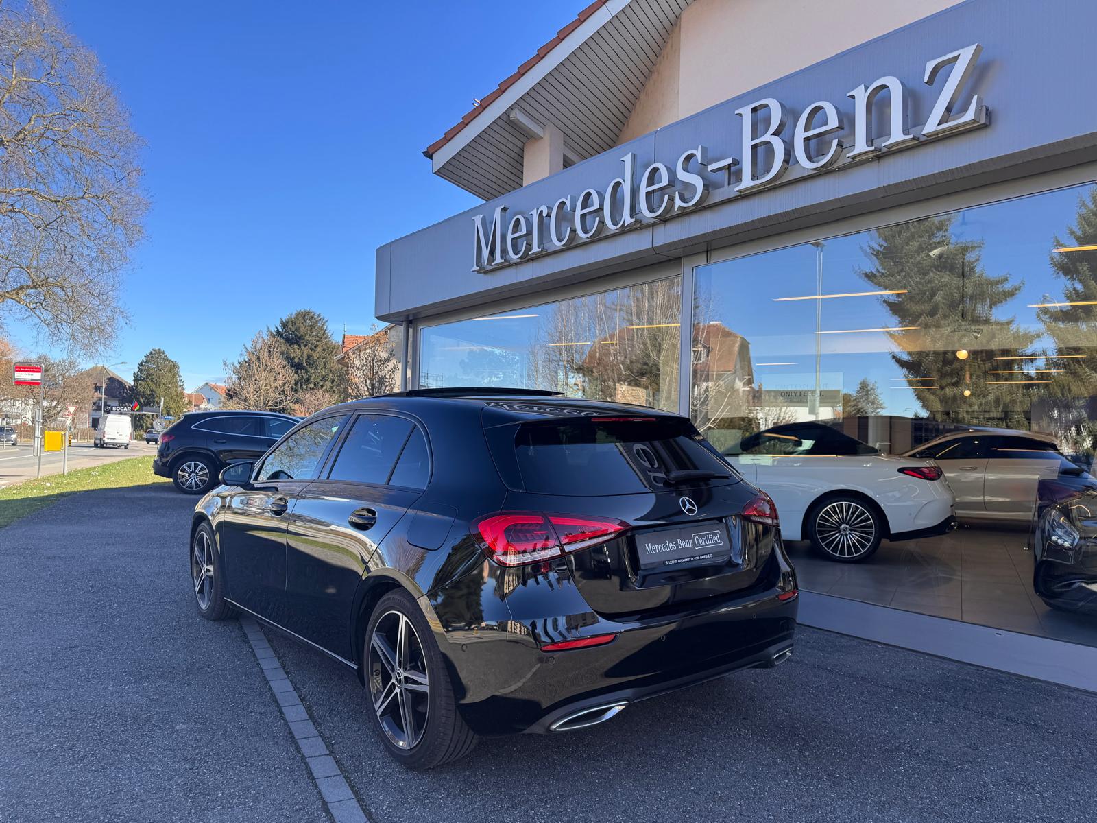 MERCEDES-BENZ A 180 7G-DCT - 2