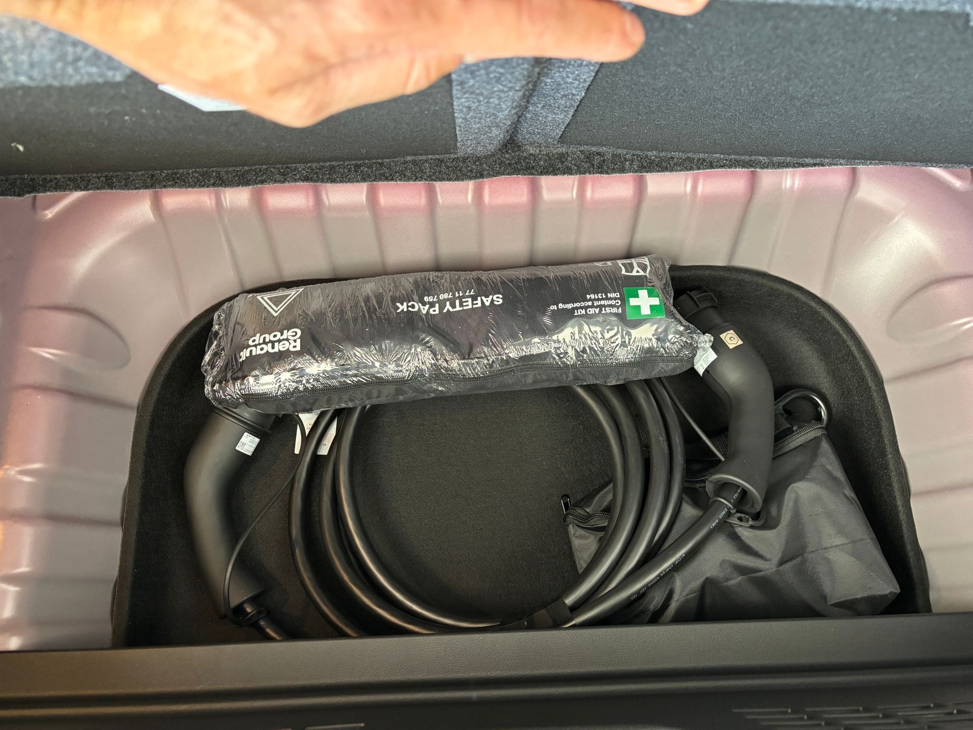 RENAULT Twingo 27kWh Techno - 12