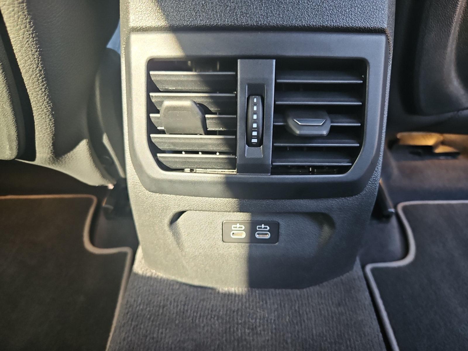 BMW 118i Sport Line F40(CH) - 25