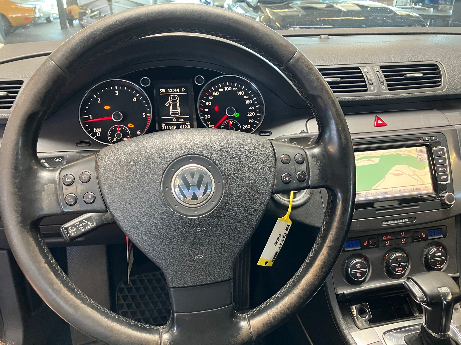 VW Passat Variant 2.0 TDI Trendline DSG - 18