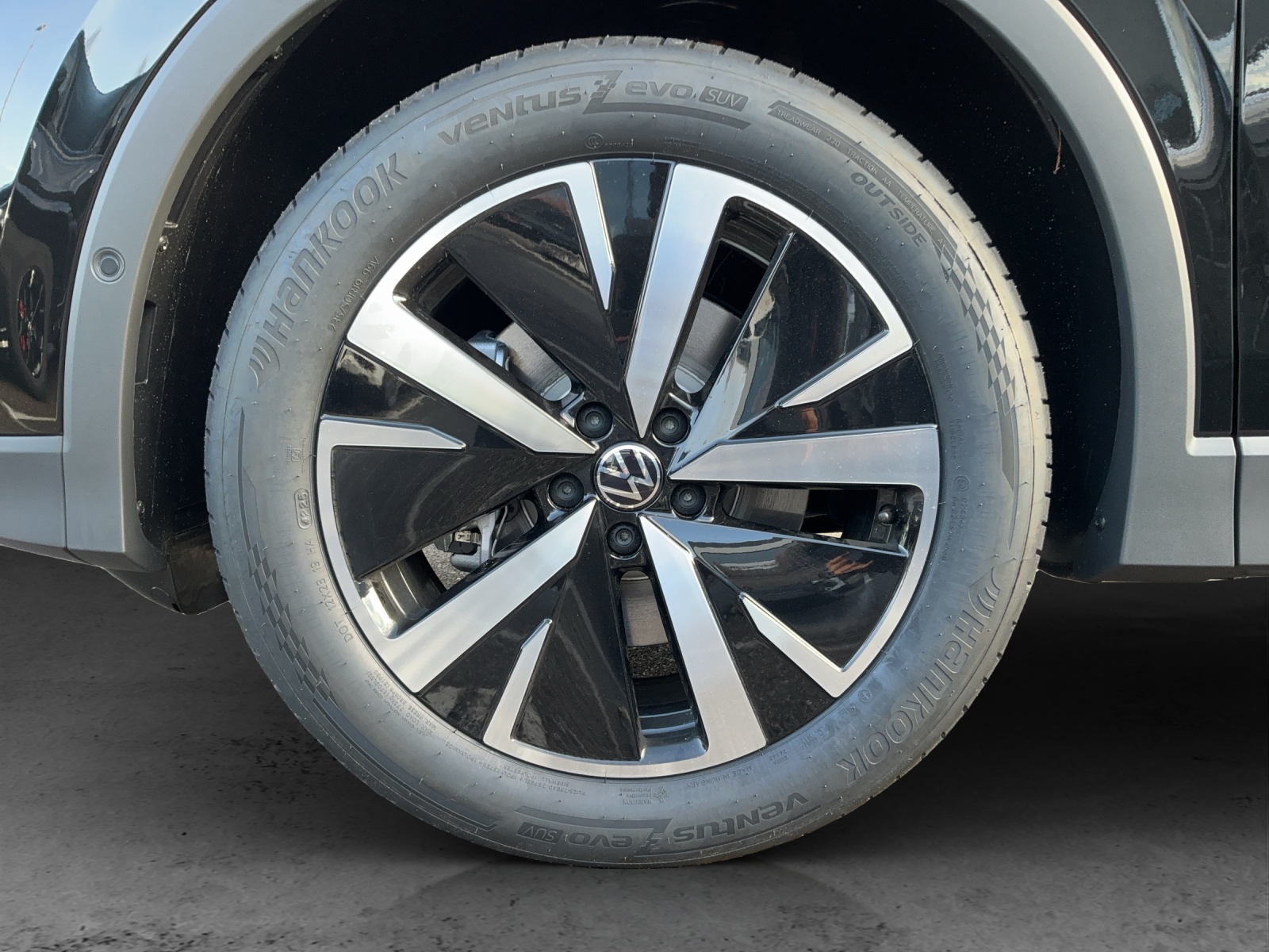 VW Tiguan 2.0 TSI DSG United 4Motion - 13