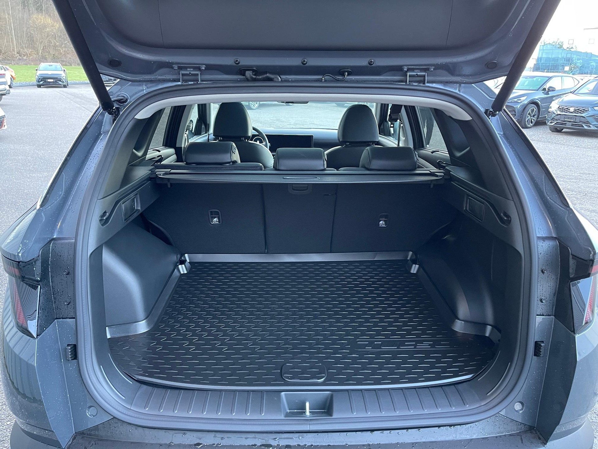 HYUNDAI Tucson 1.6 T-GDi HEV Vertex Swiss Edition 4WD - 6