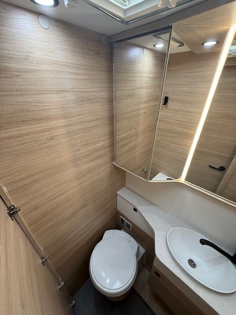 CHALLENGER 317 ULTIMATE EDITION FIAT - 13