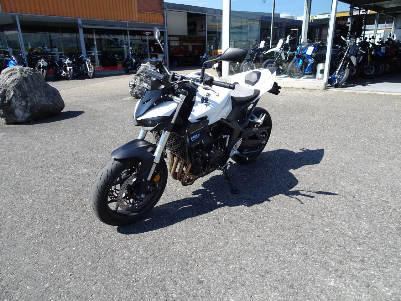 HONDA CB 1000 Hornet - 4