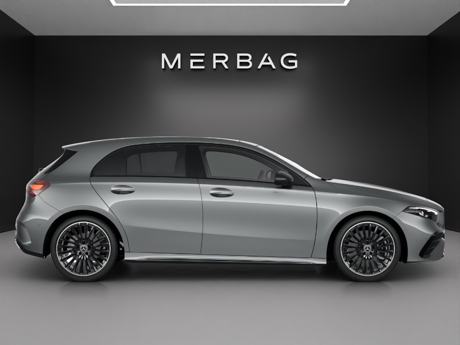 MERCEDES-BENZ A 220 4Matic 8G-DCT - 2