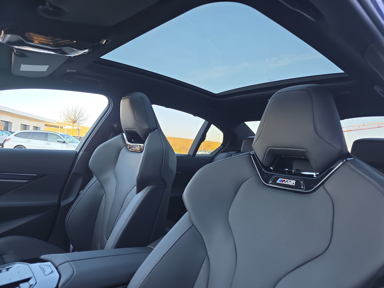BMW M5 xDrive - 20