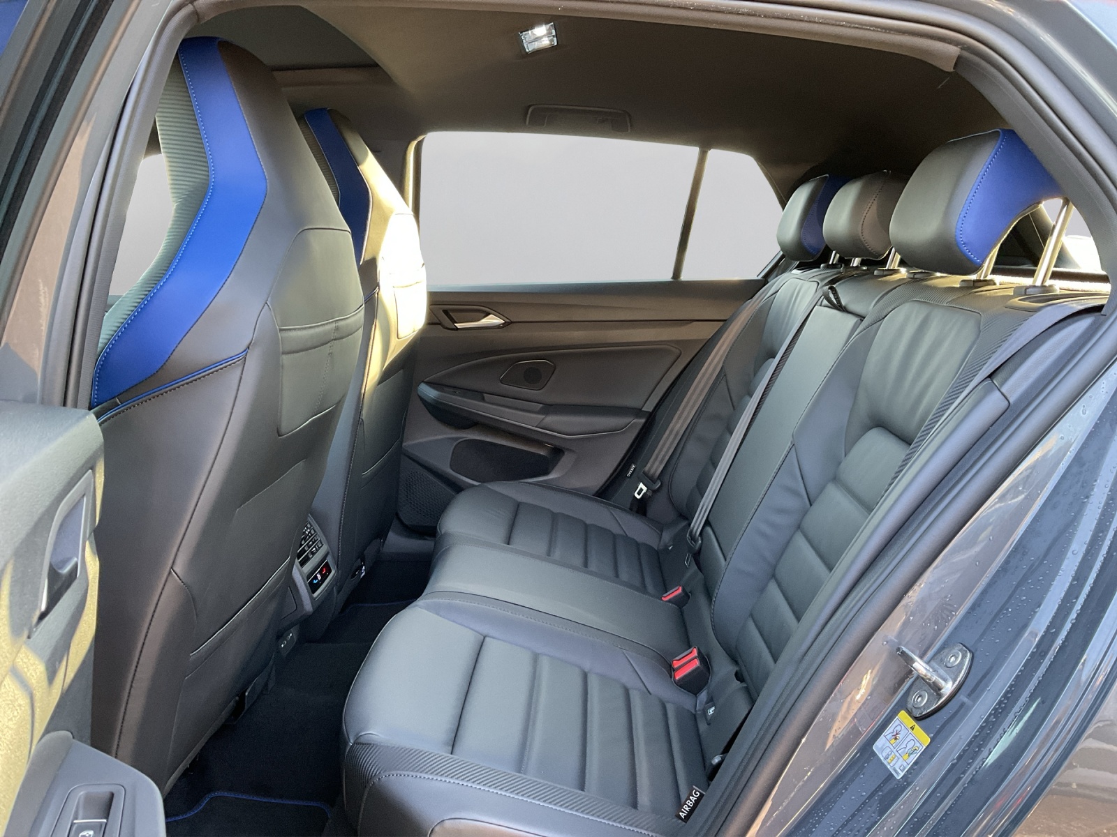 VW Golf 2.0 TSI R DSG 4 Motion - 11