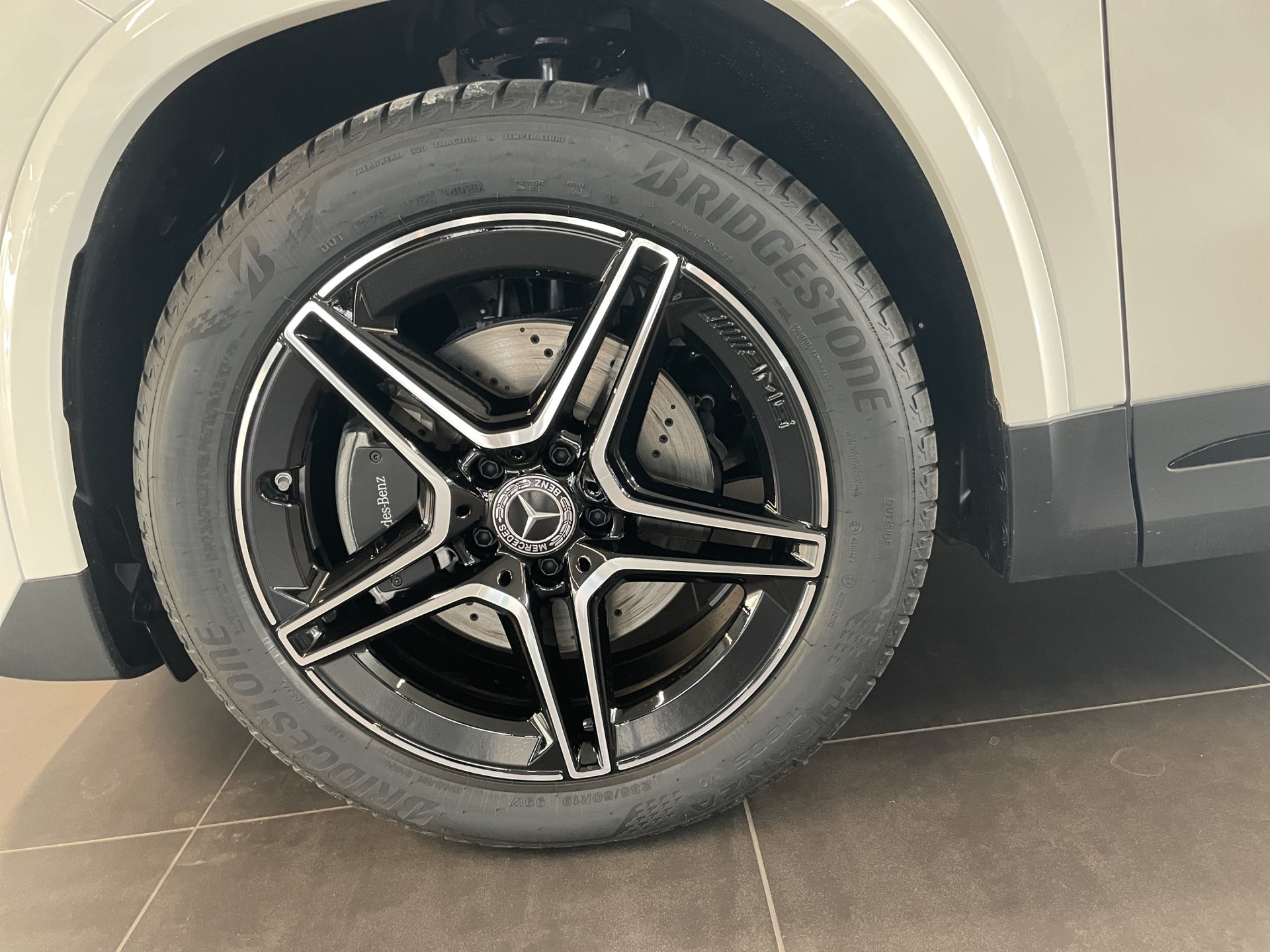 MERCEDES-BENZ GLA 220d 4Matic 8G-DCTSwiss Star - 8