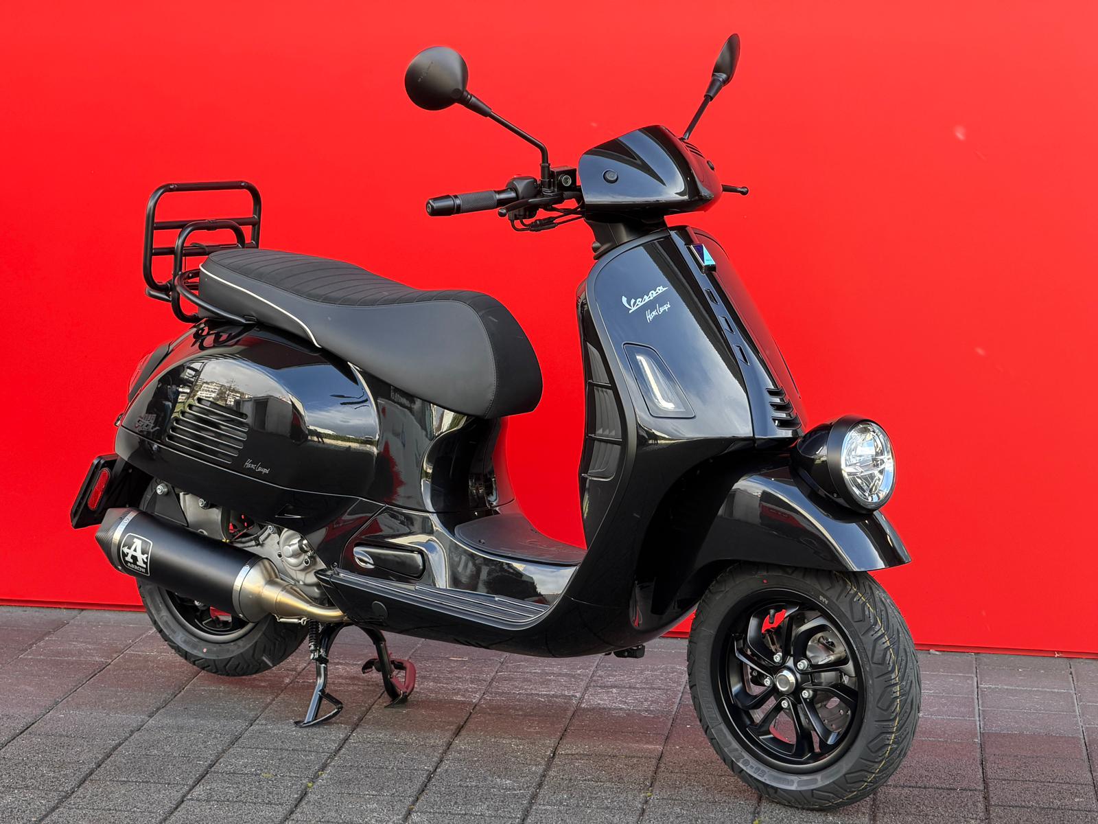 PIAGGIO Vespa GTV 300 Black Edition - 2