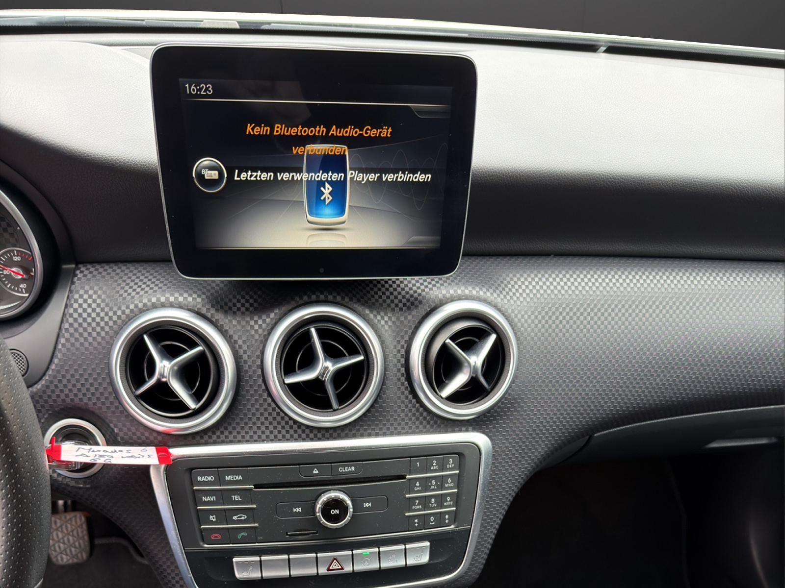 MERCEDES-BENZ A 180 Night Star 7G-DCT Ab MFK | Top Angebot inkl Garantie - 12