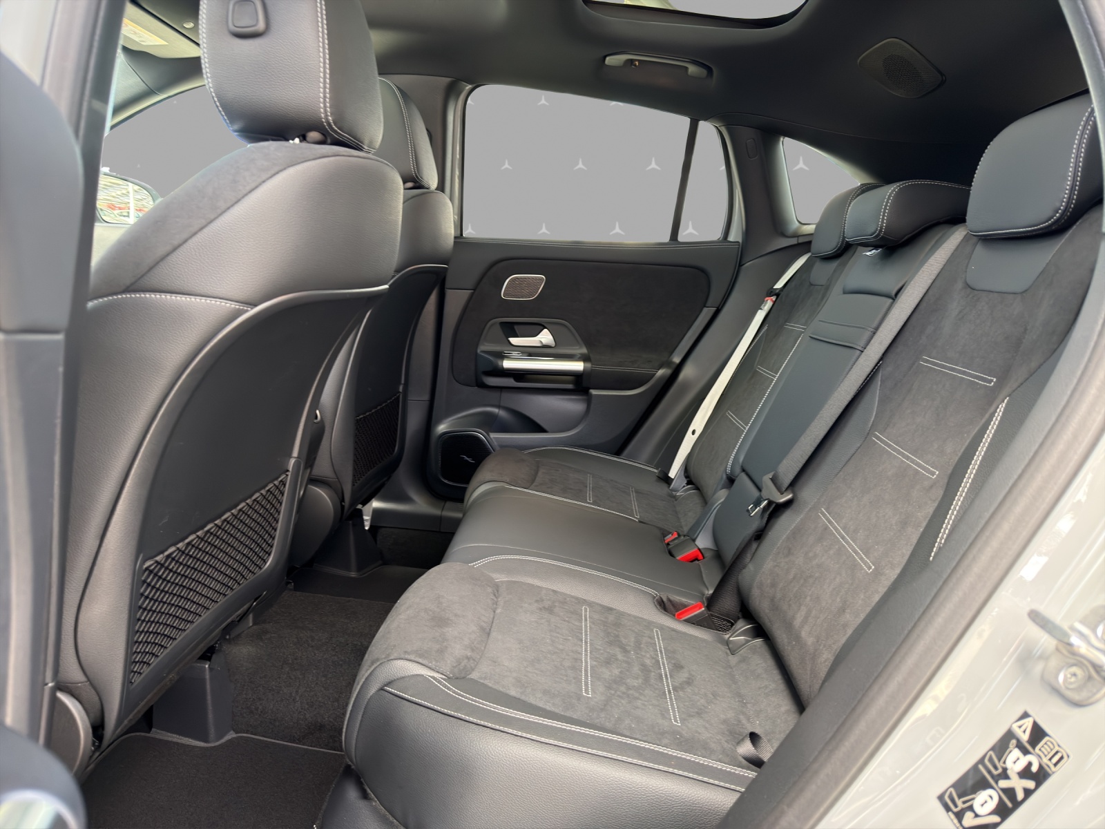 MERCEDES-BENZ GLA 200 Night Star 7G-DCT - 14