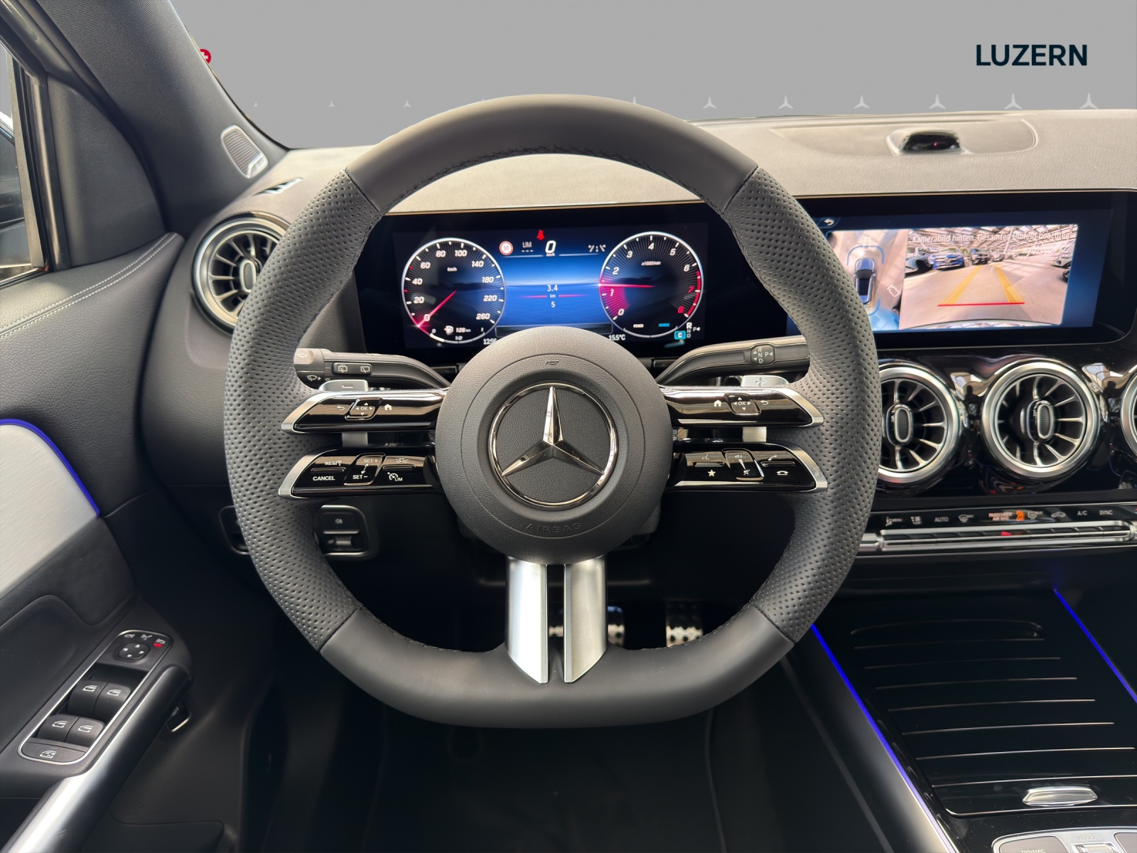MERCEDES-BENZ GLA 200 Night Star 7G-DCT - 10