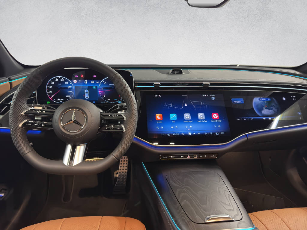 MERCEDES-BENZ E 220 d AMG Line 4Matic - 14