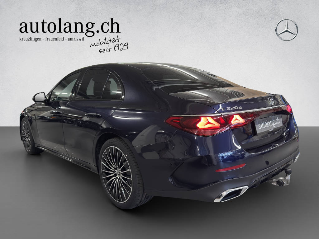 MERCEDES-BENZ E 220 d AMG Line 4Matic - 3
