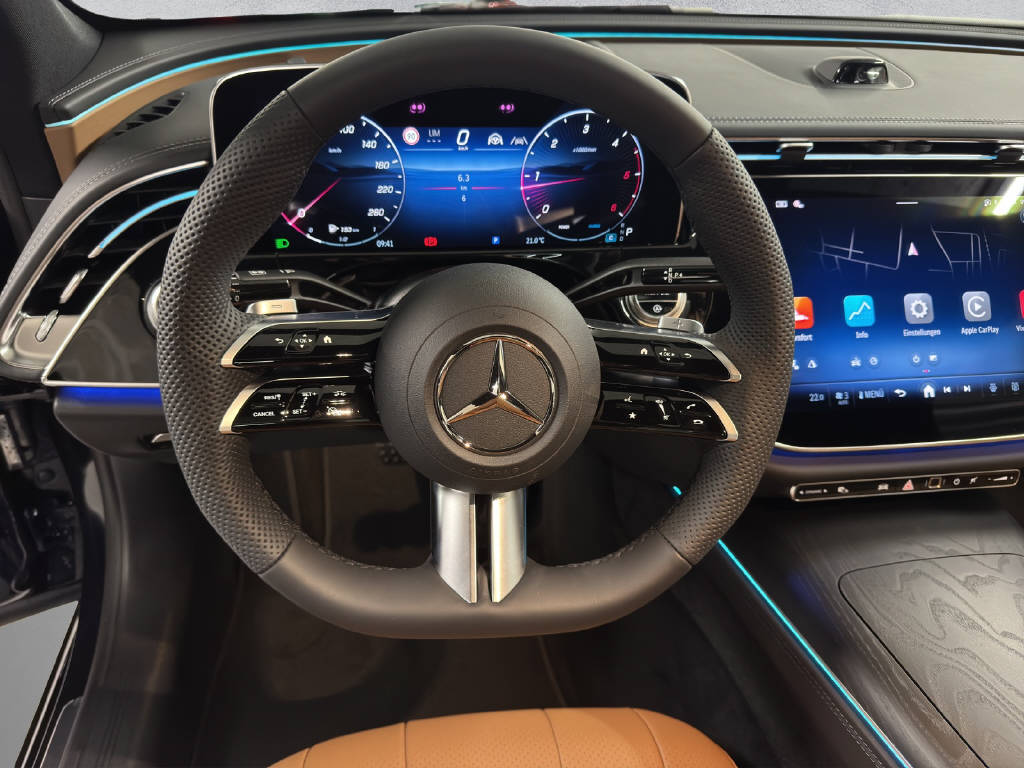 MERCEDES-BENZ E 220 d AMG Line 4Matic - 12